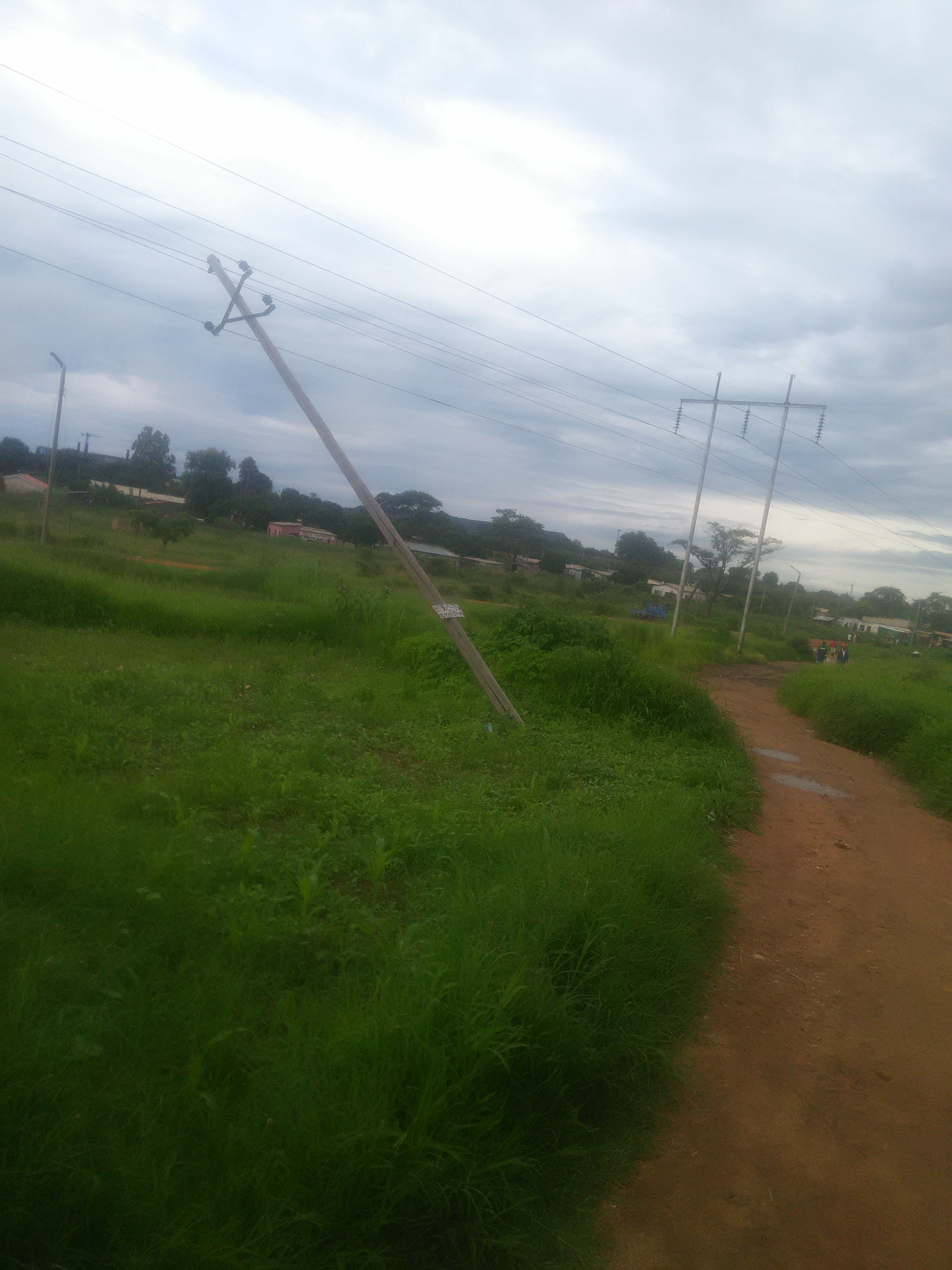 Mvura yowisa mapango emagetsi